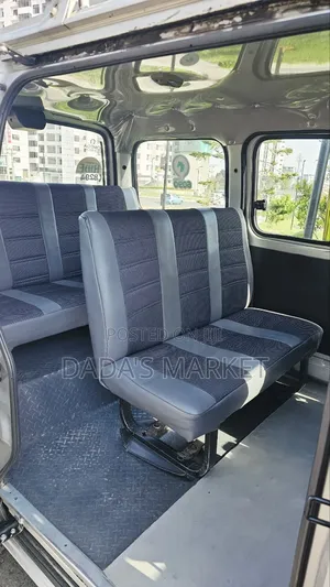 Suzuki Eeco 2025 Silver