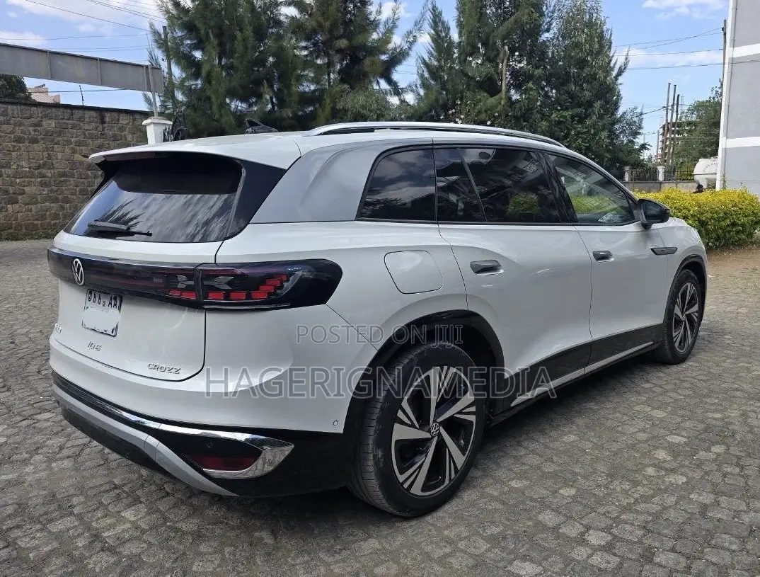 Volkswagen ID.6 2024 White