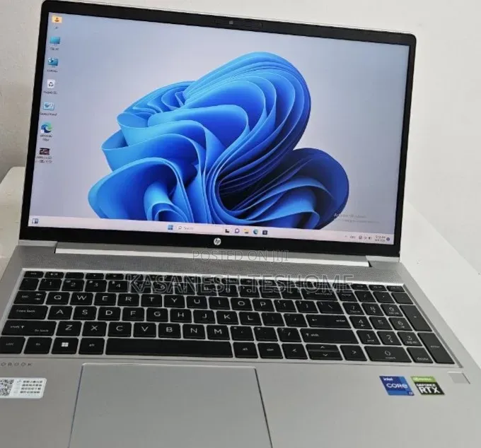 New Laptop HP ProBook 11 X360 16GB Intel Core i7 SSD 1T