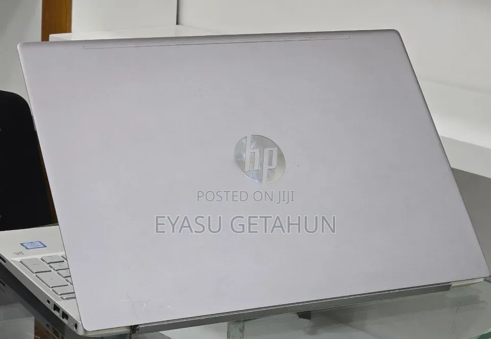 New Laptop HP Pavilion 15 8GB Intel Core i7 SSD 256GB