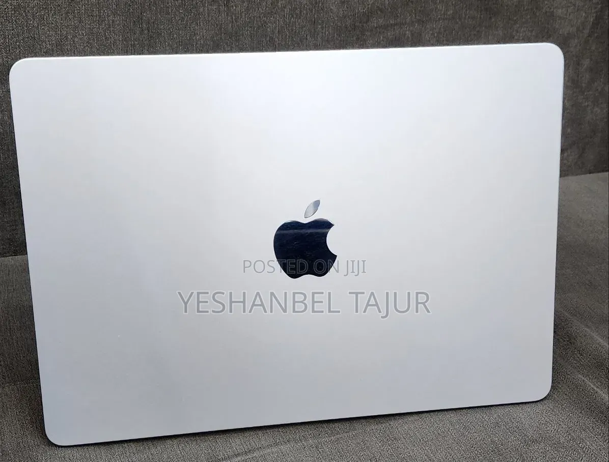 New Laptop Apple MacBook Air 2025 M4 16GB Apple M4 SSD 256GB