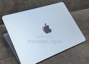New Laptop Apple MacBook Air 2025 M4 16GB Apple M4 SSD 256GB
