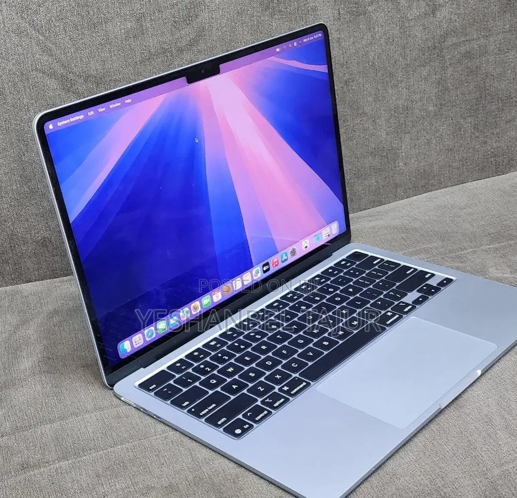 New Laptop Apple MacBook Air 2025 M4 16GB Apple M4 SSD 256GB