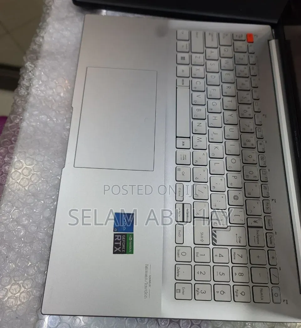 New Laptop Asus VivoBook 15 X505BA 4GB Intel Core i5 SSD 512GB