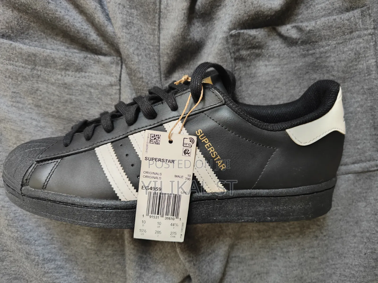 Adidas Superstar