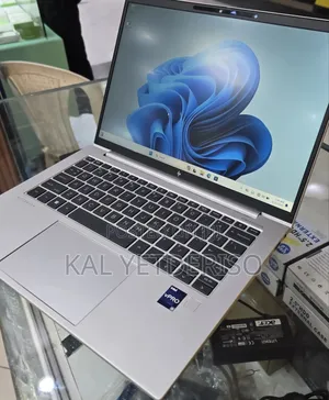 New Laptop HP EliteBook 840 G9 16GB Intel Core i5 SSD 512GB