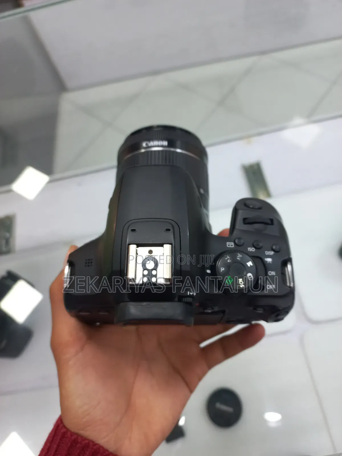 Cnon 850d Camera.