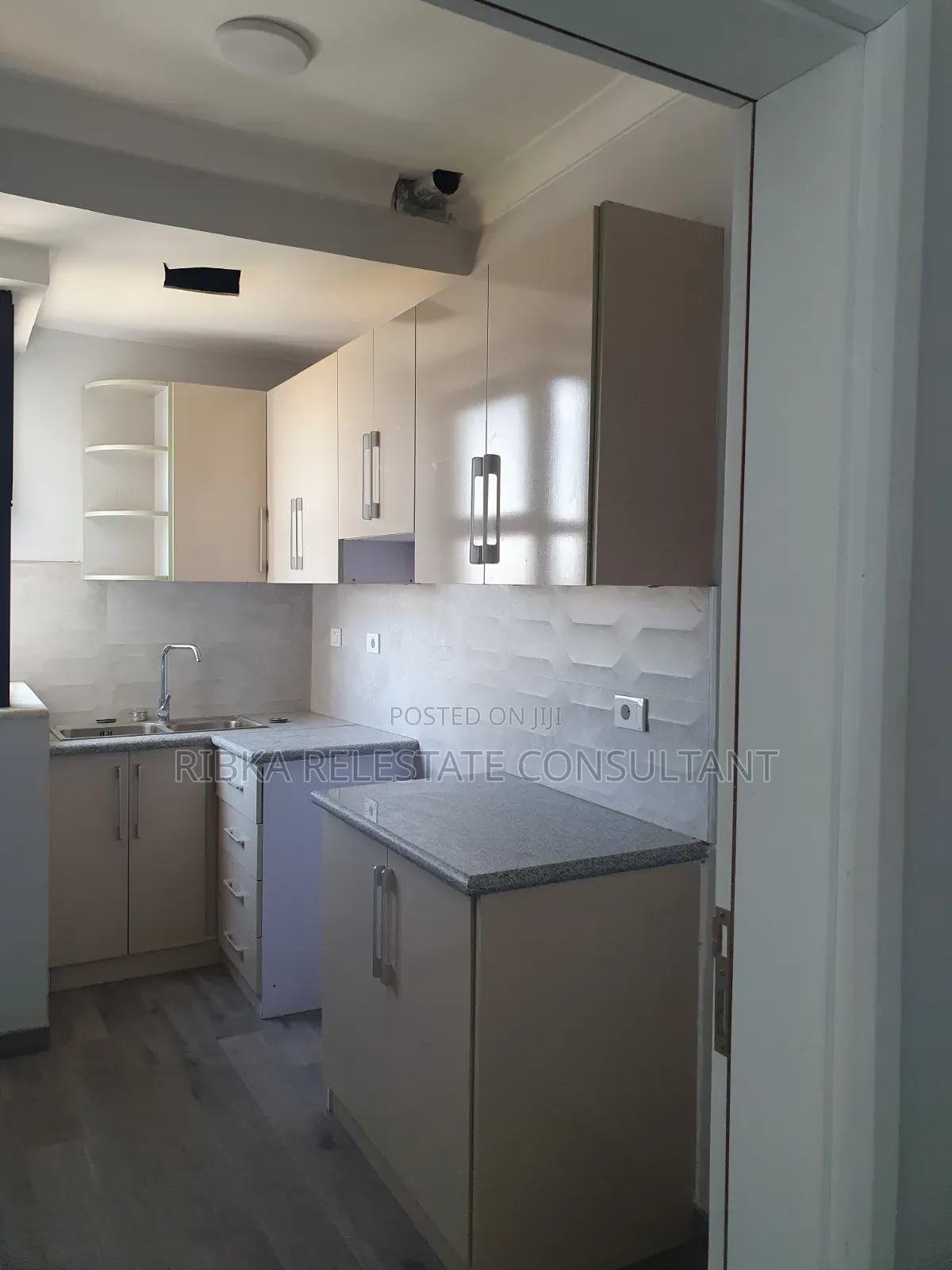 Furnished 2bdrm Apartment in Etcof, Bole for sale