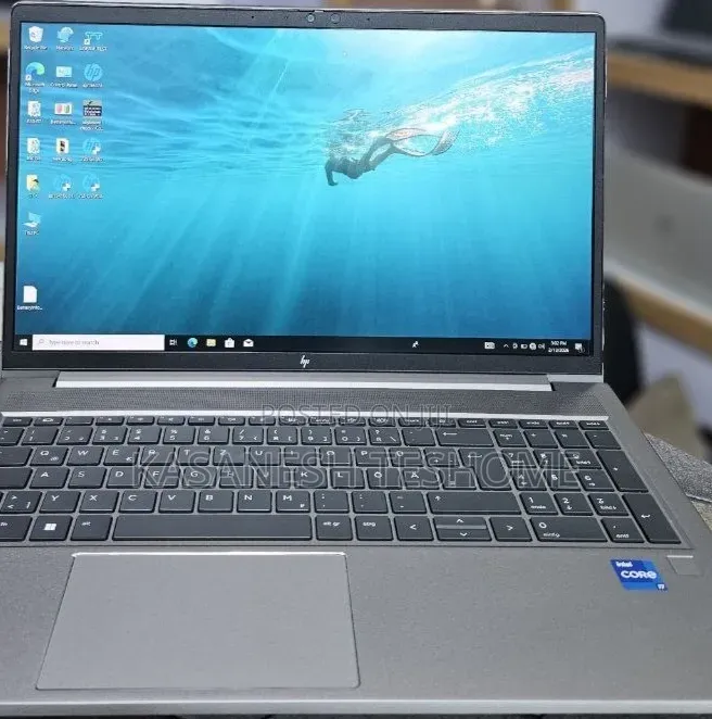New Laptop HP ZBook 15 16GB Intel Core i7 SSD 1T