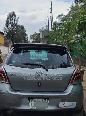 Toyota Yaris 2008 Gray