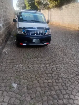 Toyota HiAce 2009 White