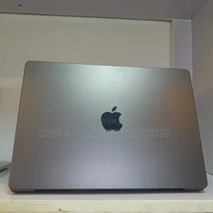New Laptop Apple MacBook Pro 2024 M3 8GB Apple M3 Pro SSD 512GB