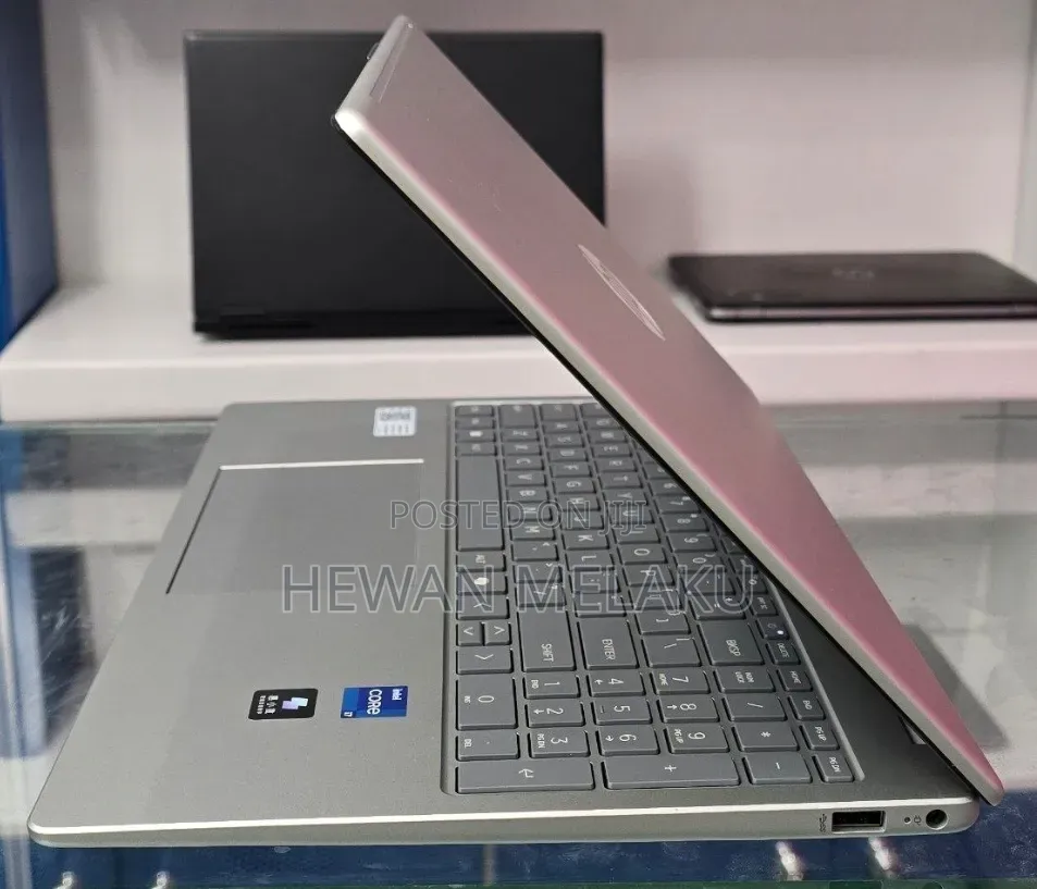 New Laptop HP Stream Notebook 16GB Intel Core i7 SSD 1T