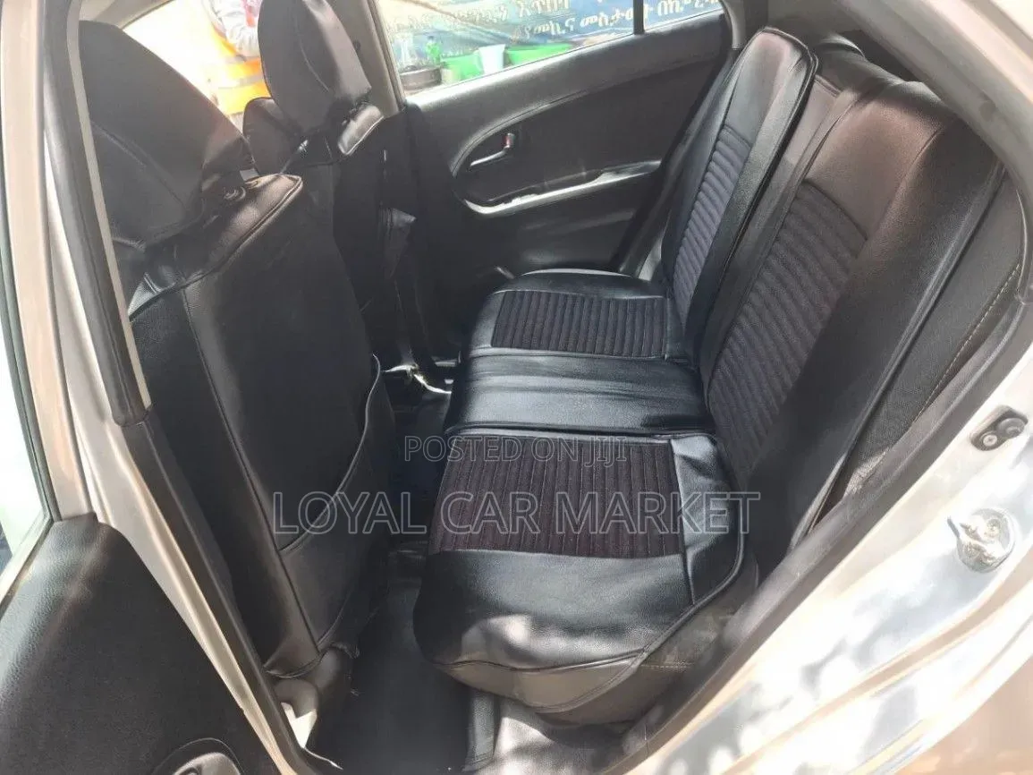 Kia Picanto 2018 Gray
