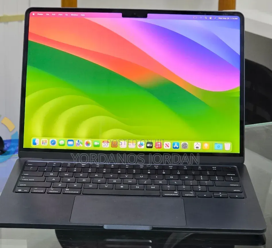 New Laptop Apple MacBook Air 2025 M4 16GB Apple M4 SSD 256GB
