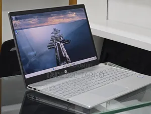 New Laptop HP Pavilion 15 8GB Intel Core i7 SSD 256GB