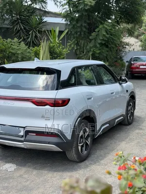 BYD Yuan Up 2025 Silver