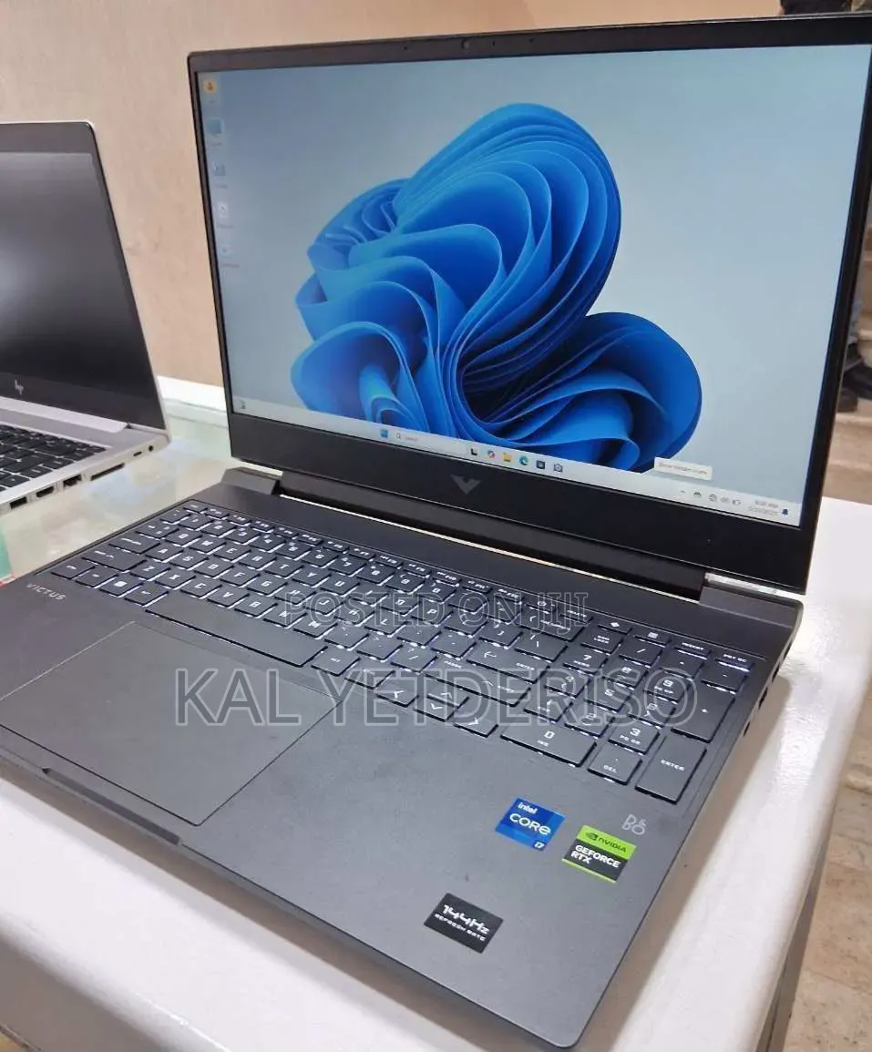 New Laptop HP Victus 15 16GB Intel Core i7 SSD 1T