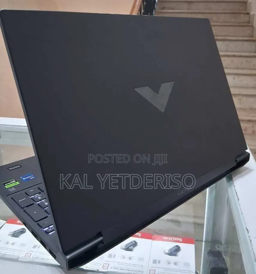 New Laptop HP Victus 15 16GB Intel Core i7 SSD 1T