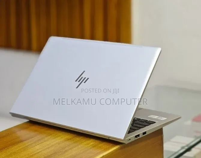 New Laptop HP EliteBook 840 G10 16GB Intel Core i7 SSD 1T