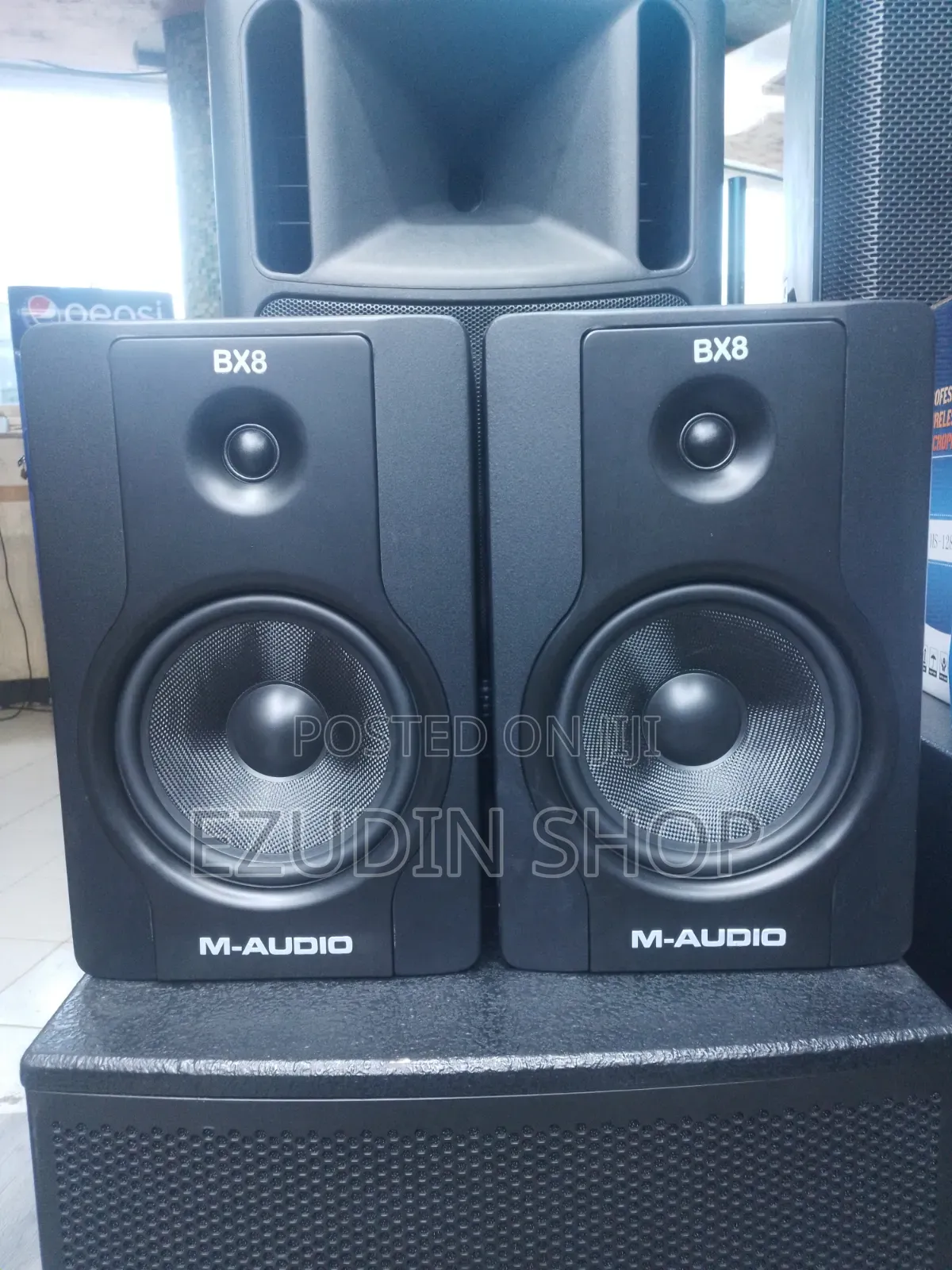 Studio Moniter