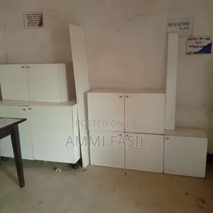 ኪቺን ካቢኔት ተገጣጣሚ