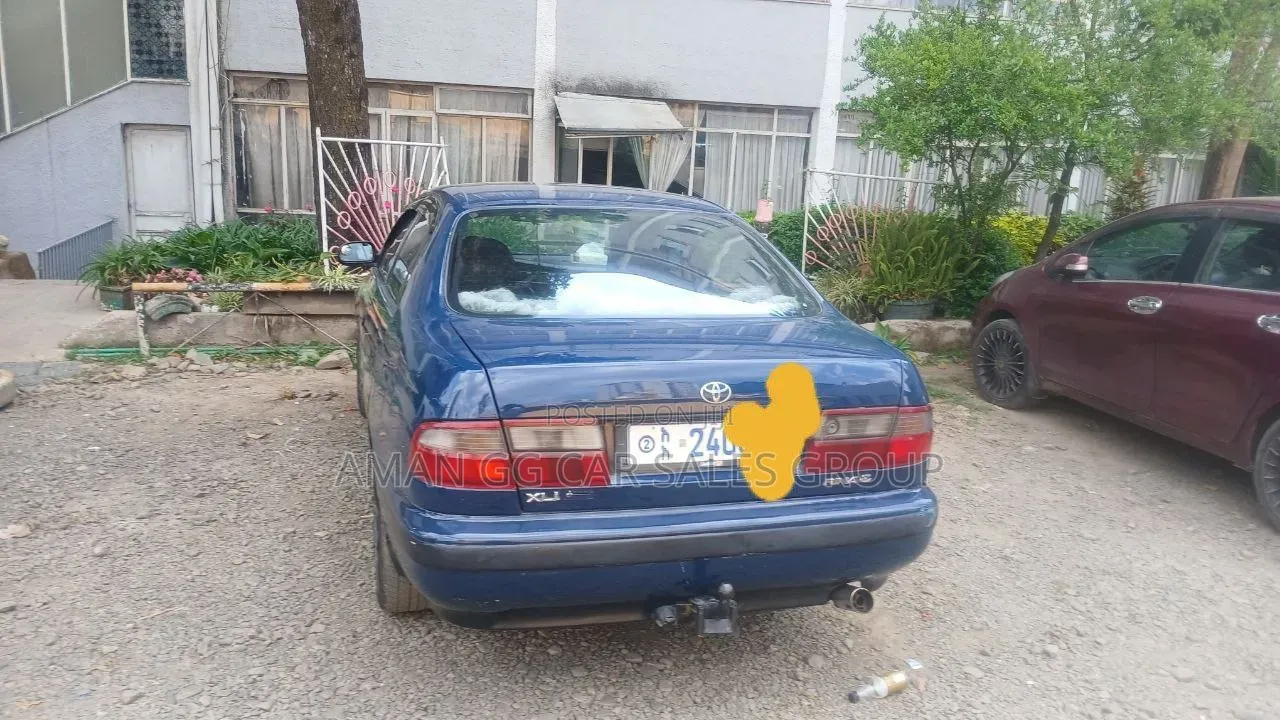 Toyota Carina E 1996 Blue