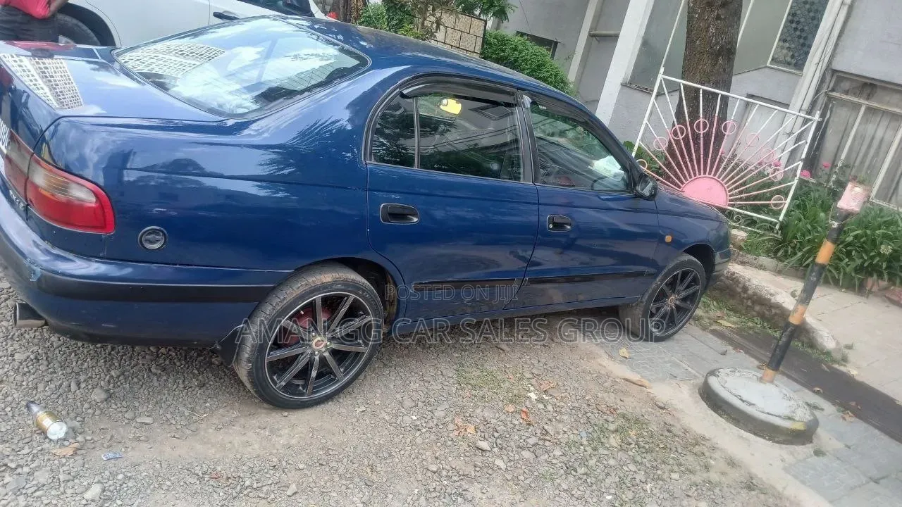 Toyota Carina E 1996 Blue