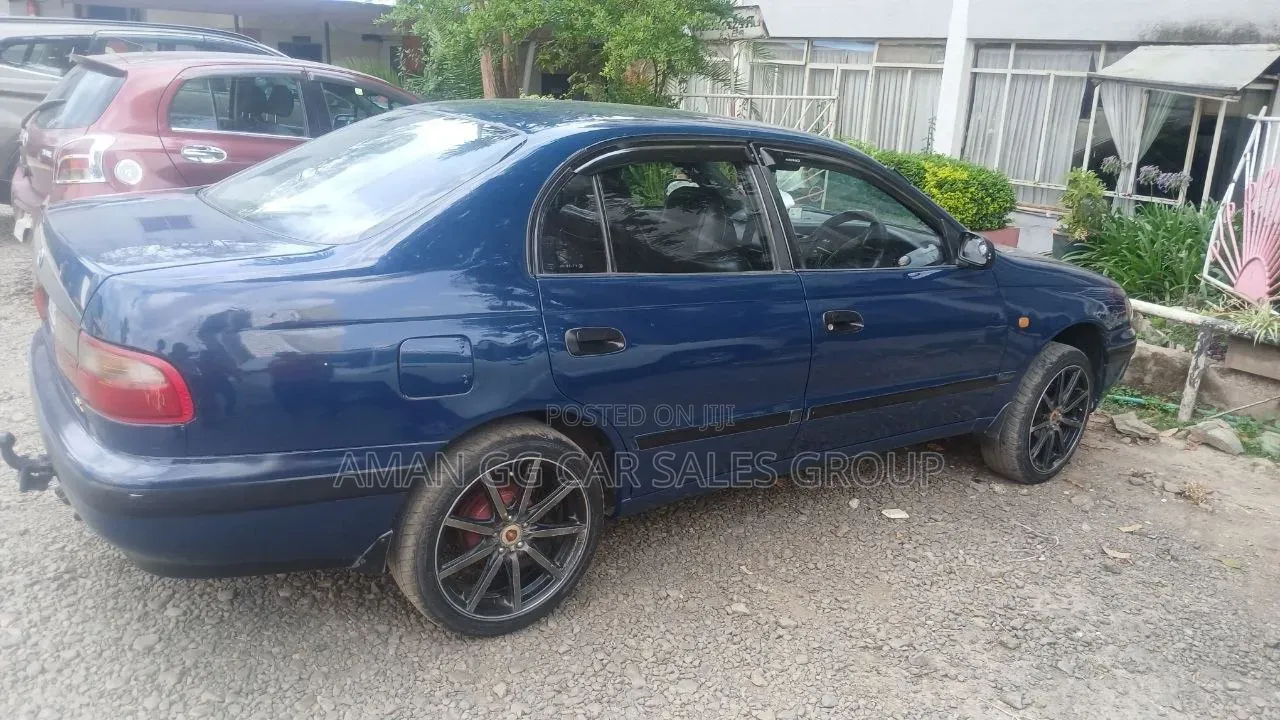 Toyota Carina E 1996 Blue