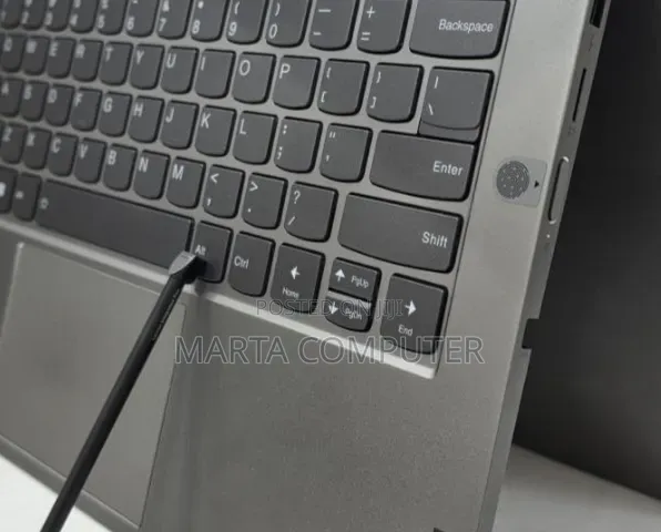 New Laptop Lenovo ThinkBook 13 16GB Intel Core i7 SSD 512GB