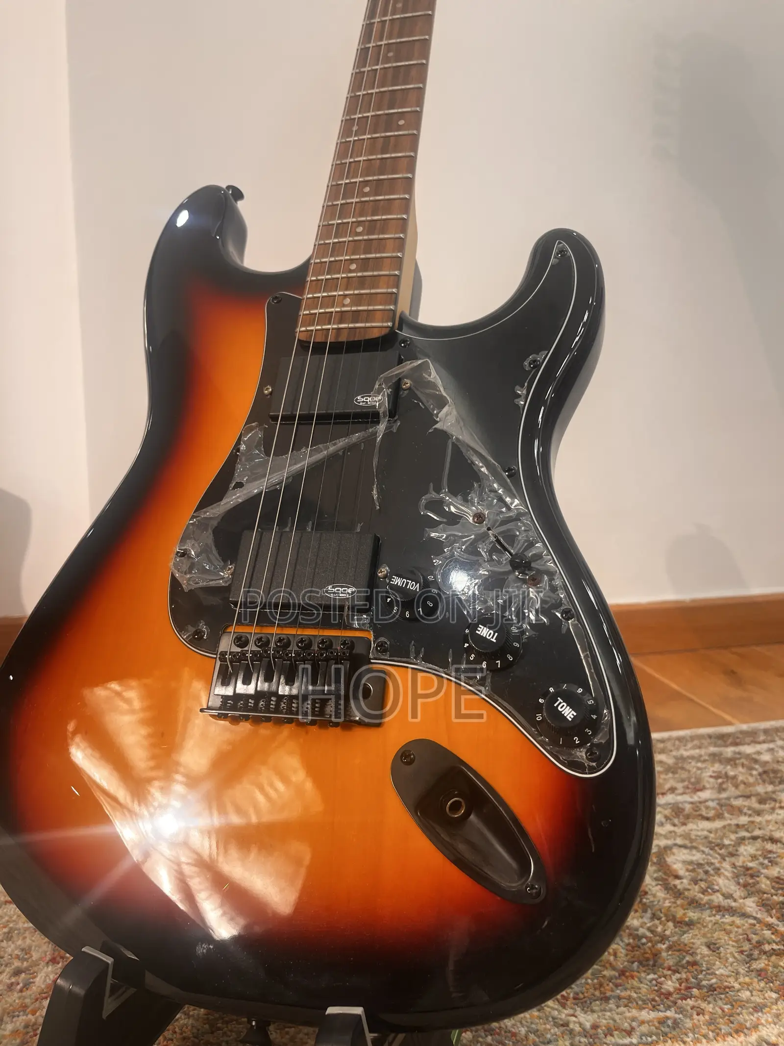 Sqoe St-Style Electric Guitar – 3-Tone Sunburst