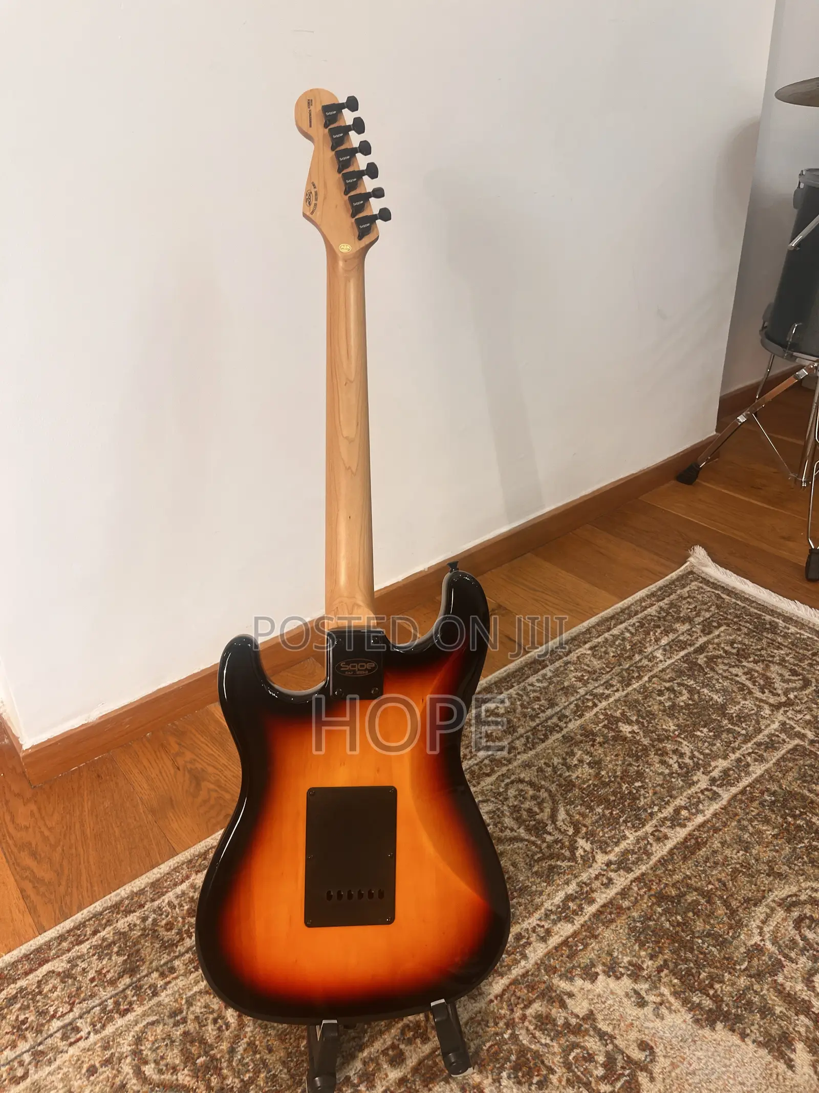 Sqoe St-Style Electric Guitar – 3-Tone Sunburst