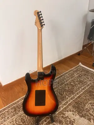 Sqoe St-Style Electric Guitar – 3-Tone Sunburst