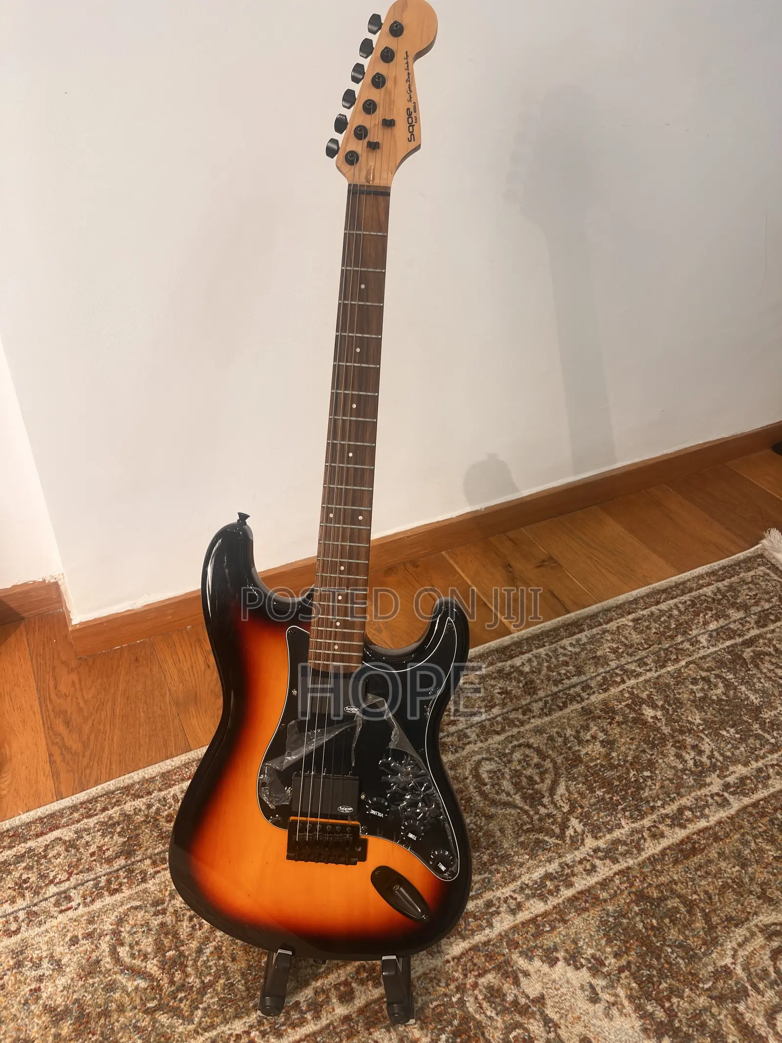 Sqoe St-Style Electric Guitar – 3-Tone Sunburst