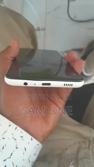 Samsung Galaxy A12 64 GB White