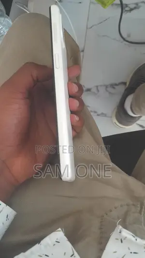 Samsung Galaxy A12 64 GB White