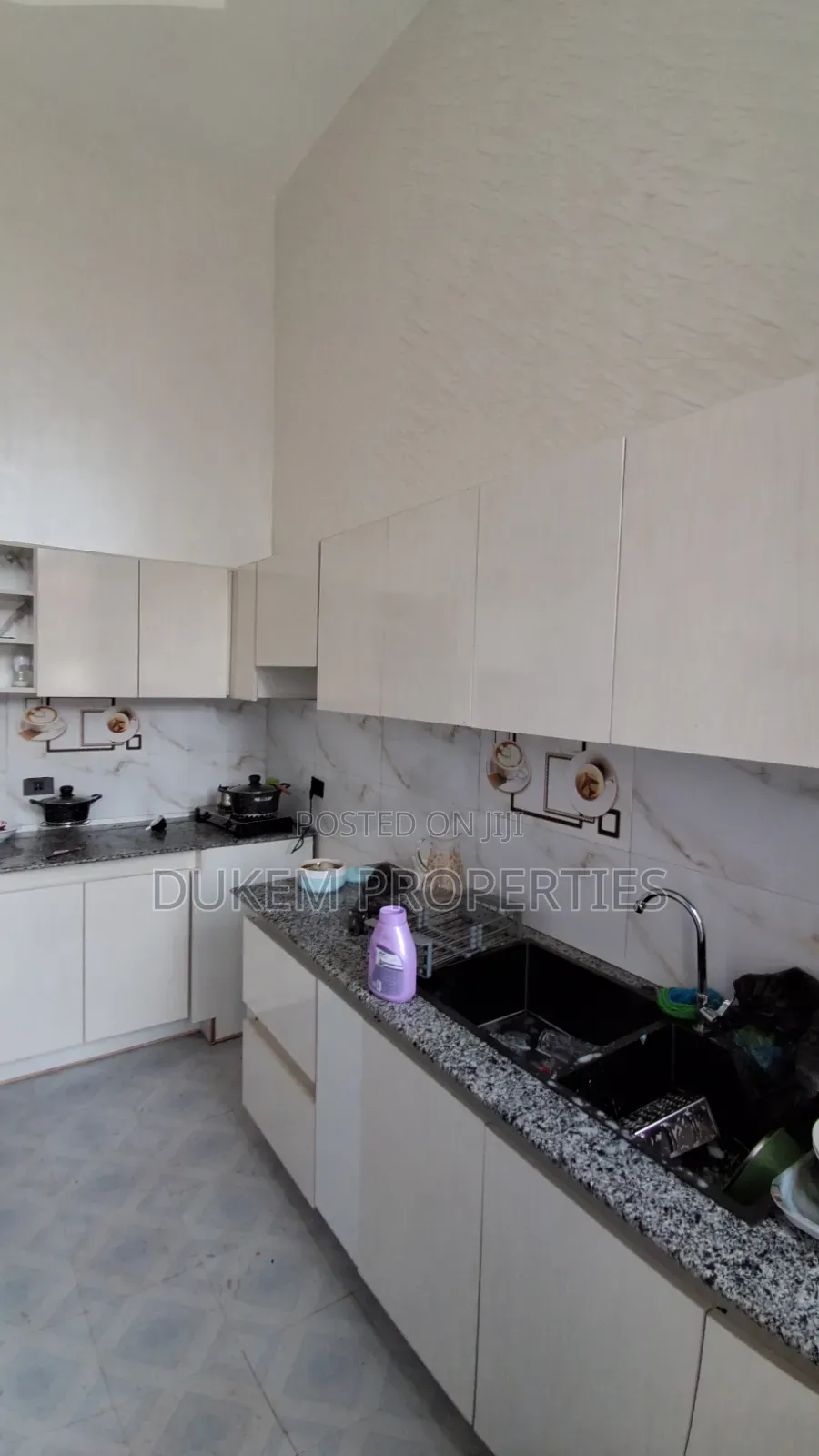 Furnished 4bdrm House in ዱከም ከተማ, East Shewa for sale