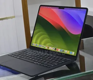 New Laptop Apple MacBook Air 2025 M4 16GB Apple M4 SSD 256GB
