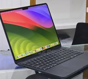 New Laptop Apple MacBook Air 2025 M4 16GB Apple M4 SSD 256GB