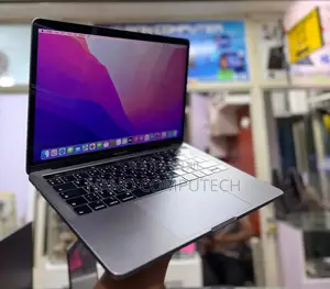 New Laptop Apple MacBook Pro 2019 8GB Intel Core i5 SSD 512GB