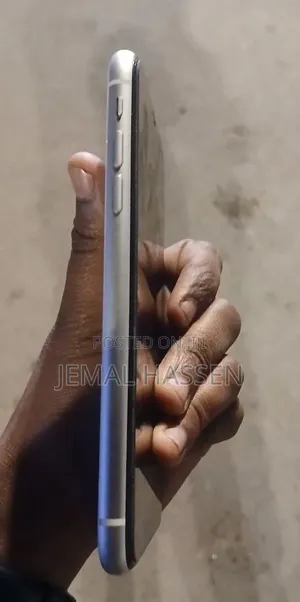 Apple iPhone 11 128 GB White