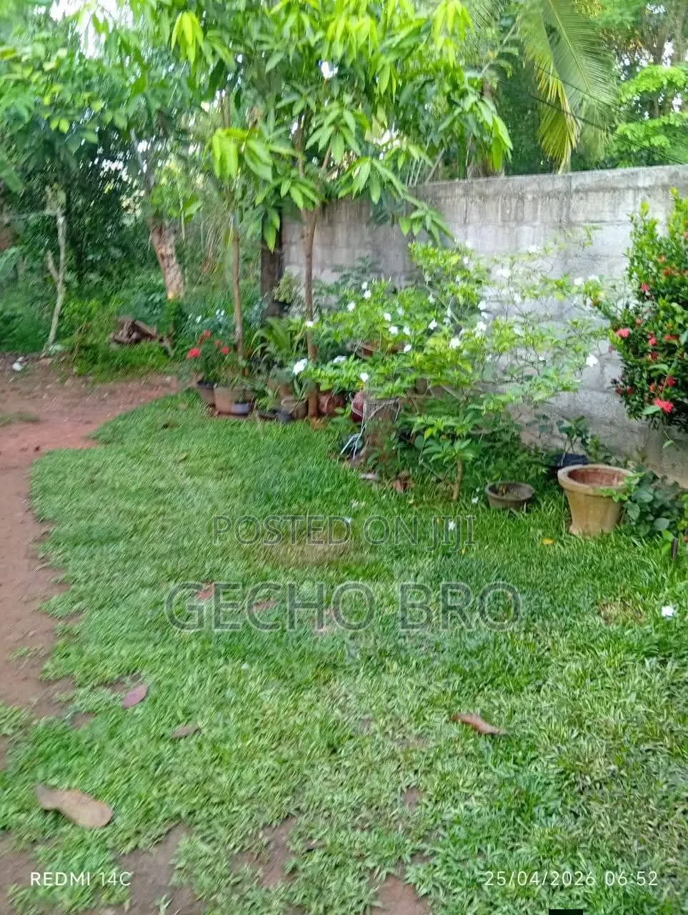 የሚሸጥ ቦታ ቦሌ አካባቢ 550 ካሬ