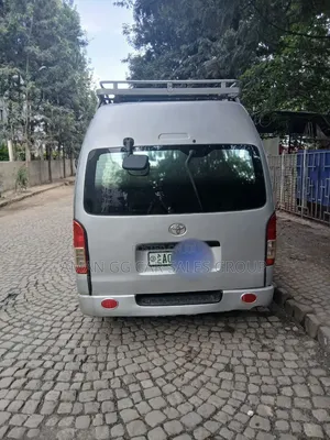 Toyota HiAce 2008 Silver