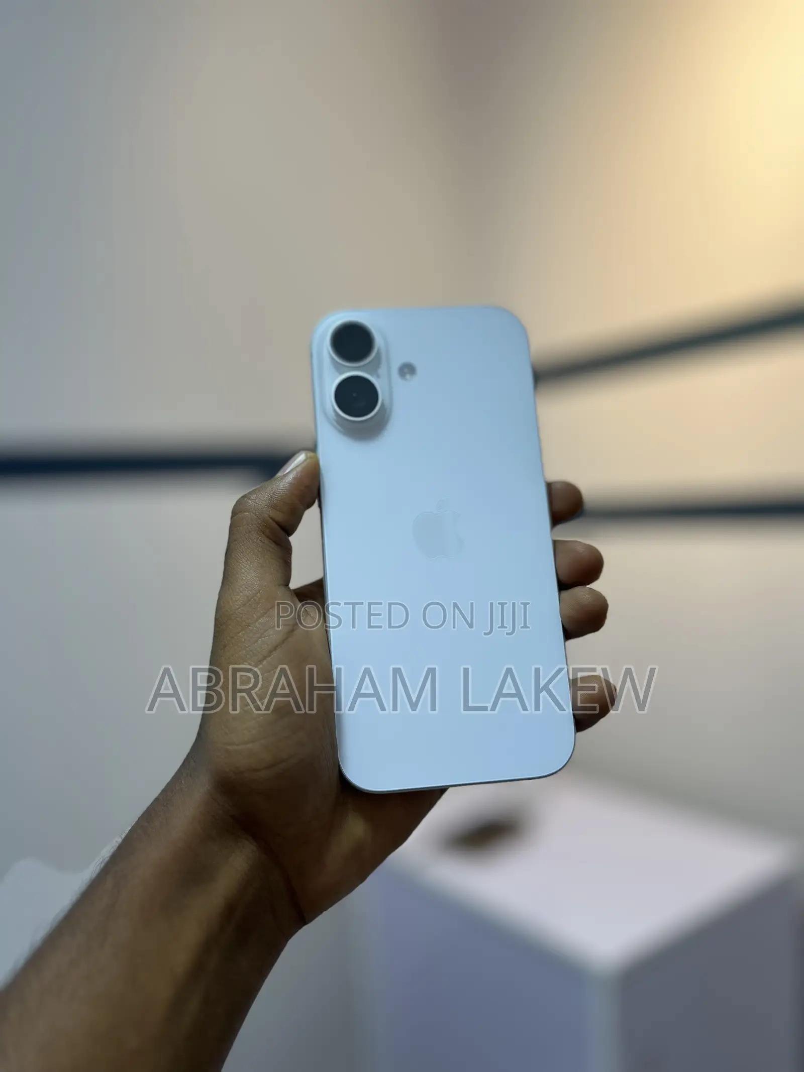 New Apple iPhone 17 256 GB White