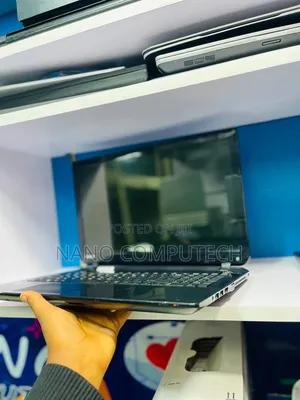 Laptop Toshiba Satellite C55 4GB Intel Core i3 HDD 512GB