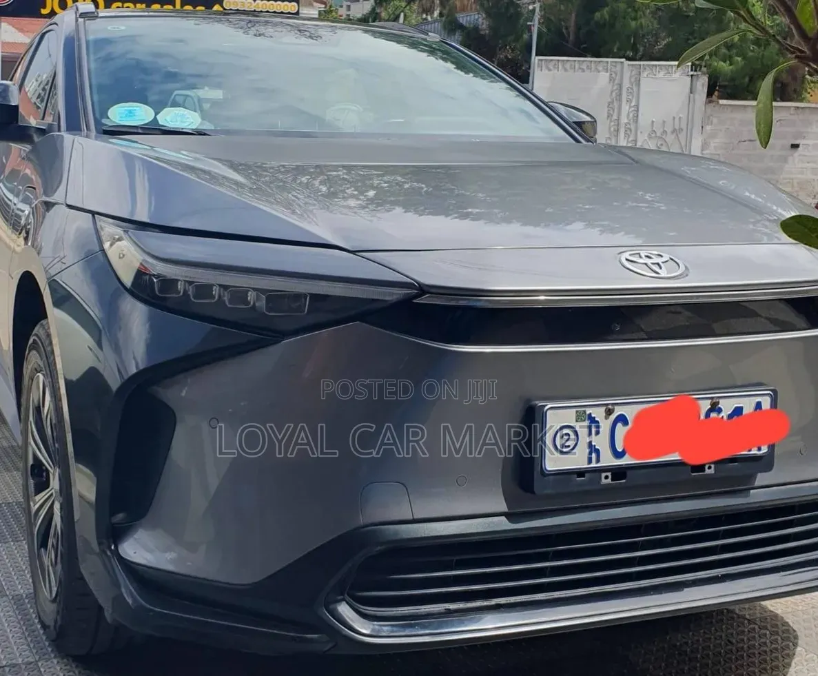 Toyota bZ4X 2023 Gray
