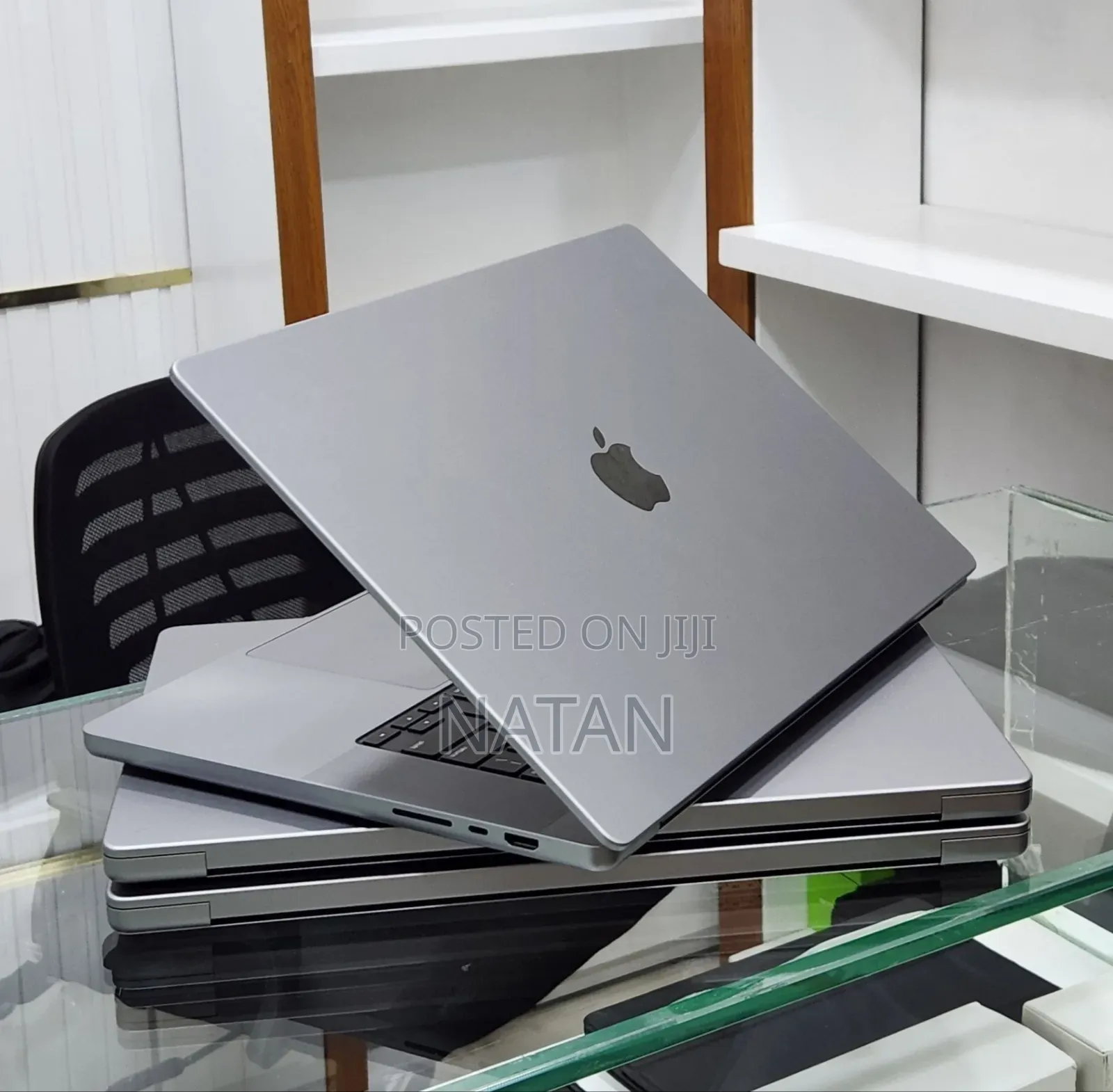New Laptop Apple MacBook Pro 2021 M1 32GB Apple M1 Pro SSD 512GB