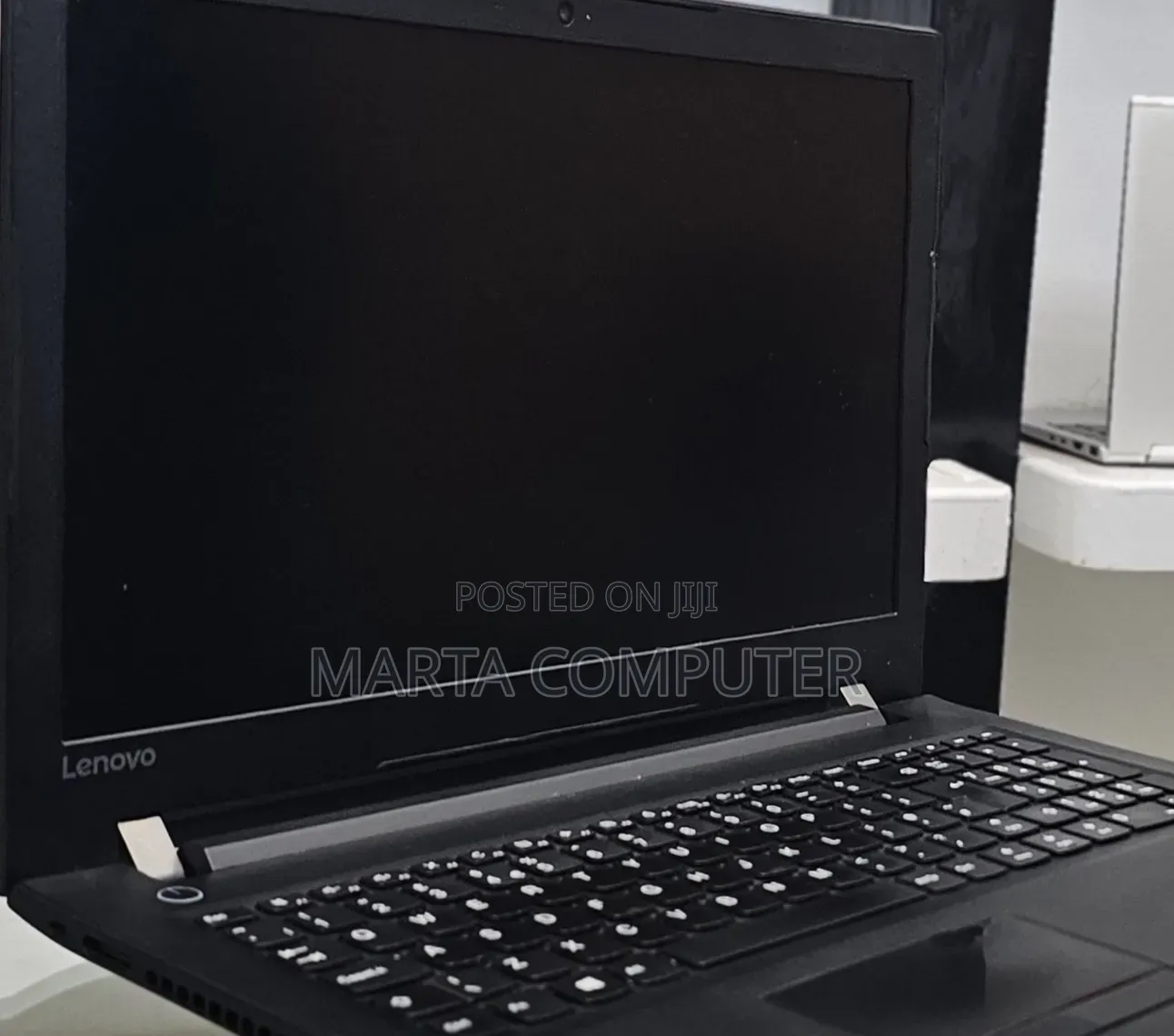 New Laptop Lenovo Ideapad 3 8GB Intel Core i7 HDD 1T