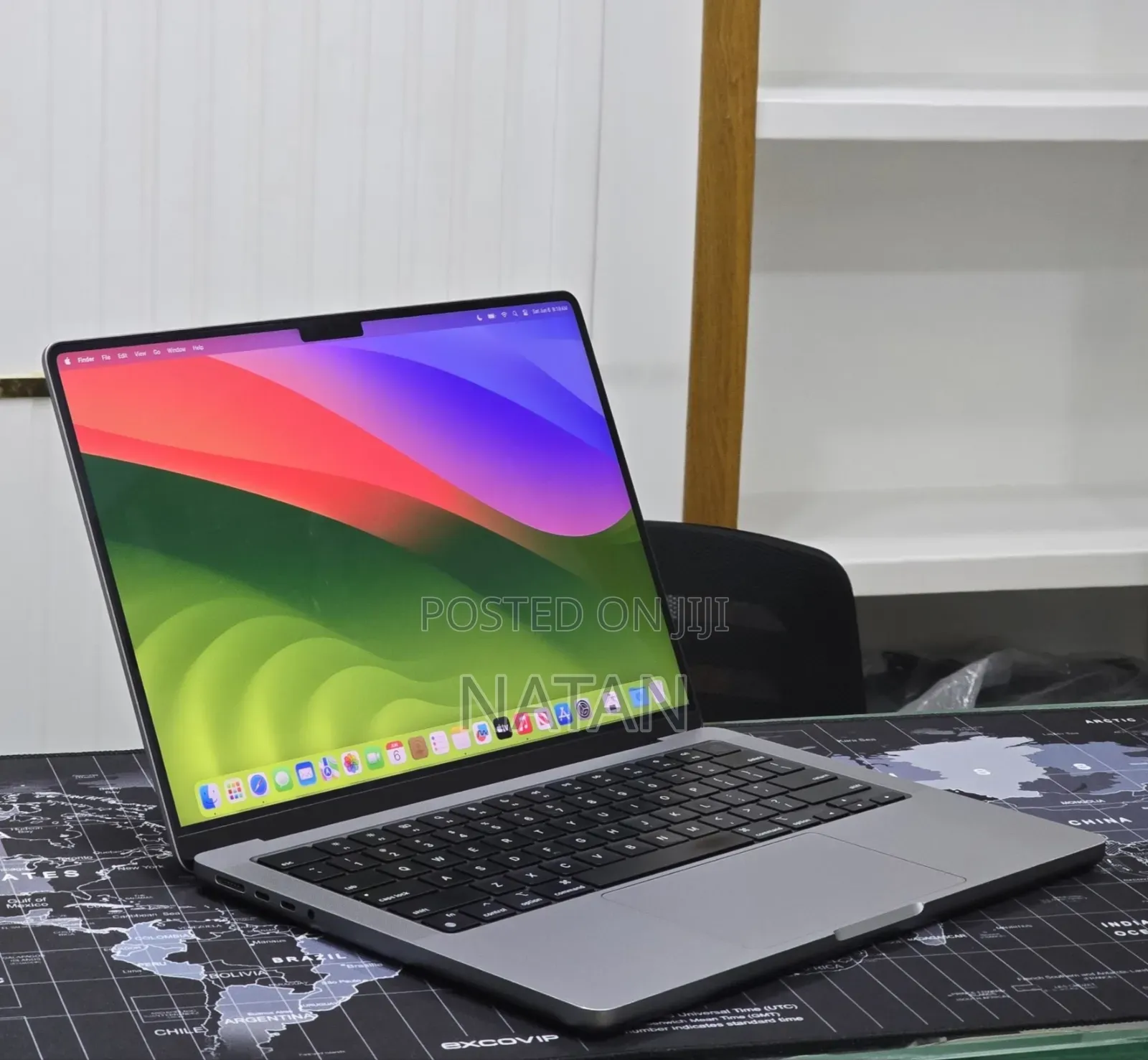New Laptop Apple MacBook Pro 2023 M3 8GB Apple M3 SSD 512GB