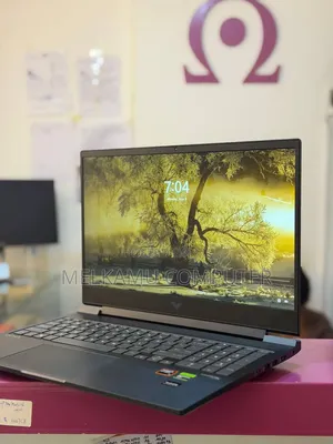 New Laptop HP 14z 16GB AMD Ryzen 7 SSD 512GB